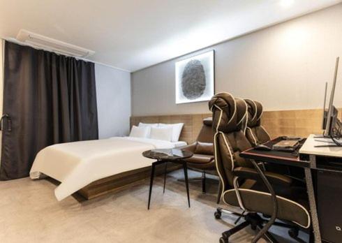 Hotel Carlton — Incheon — photo 2