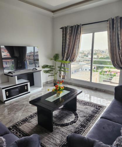 Magnifique Appartement à Kotto Calme Propre et Sécurisé avec groupe Electrogène et WiFi — 4-Star Luxury Hotel in Douala, Cameroon