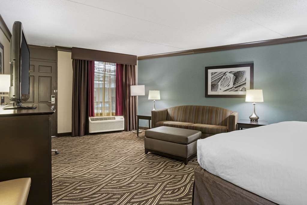 Best Western Plus Kingston Hotel And Conference Center - photo 30
