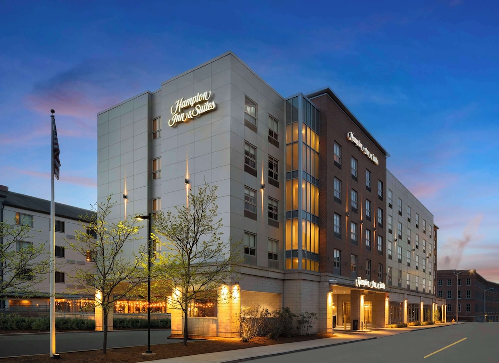 Hampton Inn & Suites Worcester - photo 63