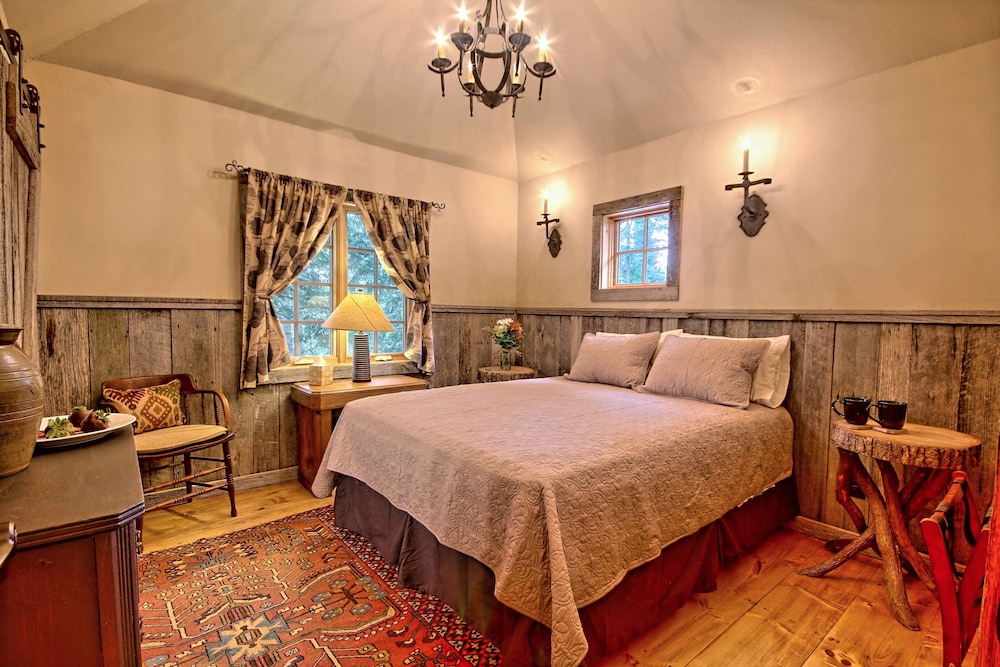Lake Rabun Hotel & Restaurant - photo 22