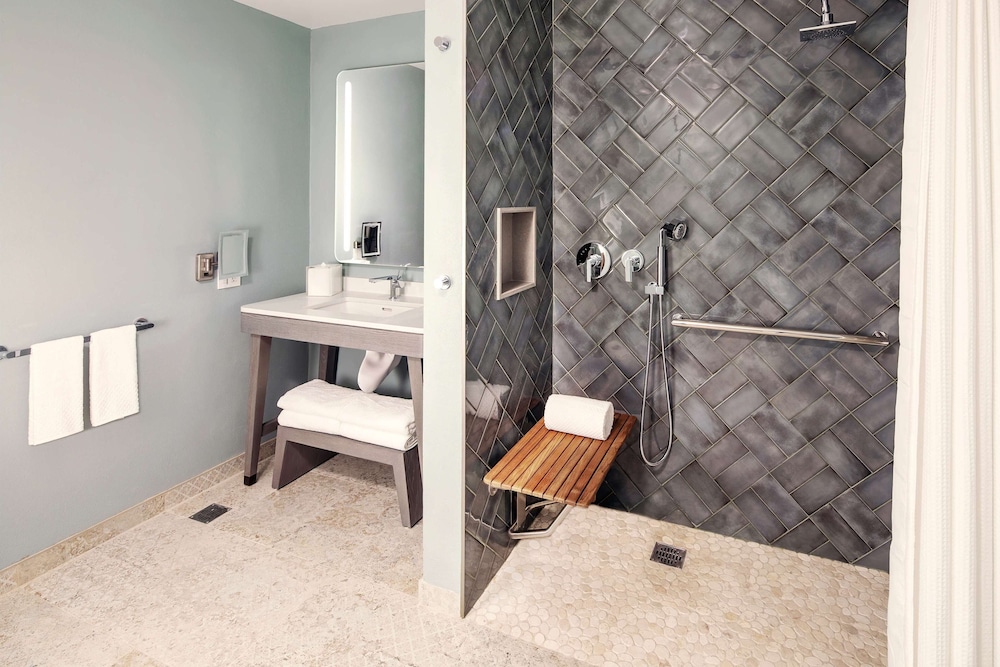 Bathroom shower