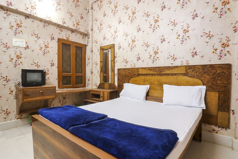 Hotel Poonam by Oyo Rooms in Jagdalpur, India