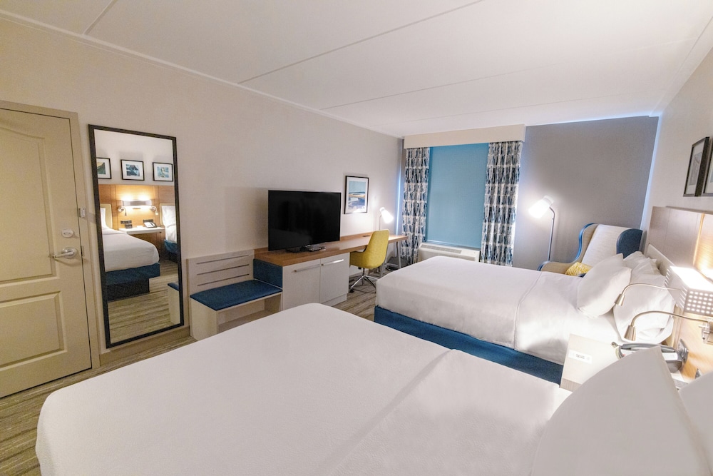 Hilton Garden Inn Lakewood - photo 15