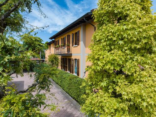 La Stazione Camere Caffè — hotel in Castiglione Delle Stiviere