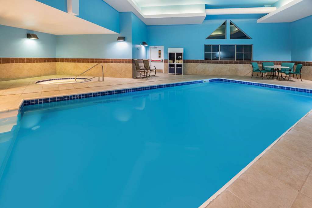 La Quinta Inn & Suites by Wyndham Bozeman - photo 6