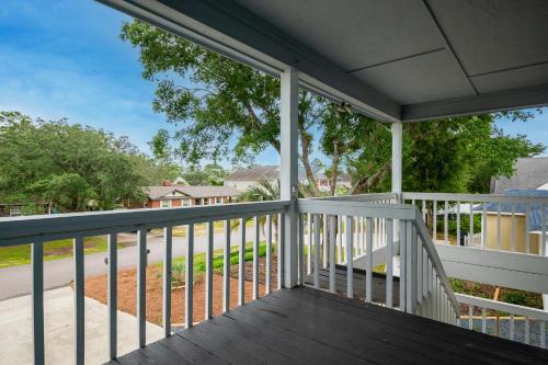 La Isla Bonita by Oak Island Accommodations - photo 25