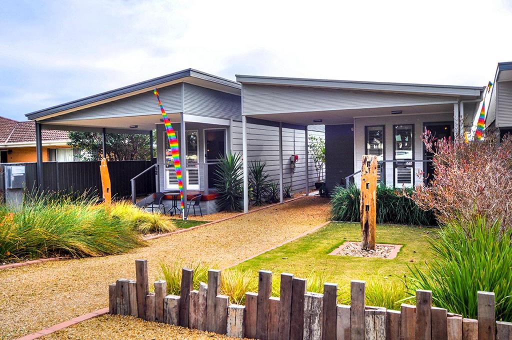 Seagrass Villas Normanville — 4-Star Luxury Hotel in Normanville, Australia