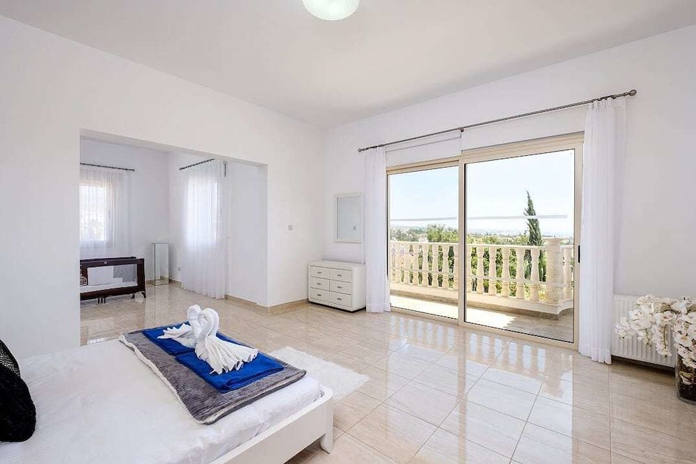 Villa Royale — Pegeia — photo 4