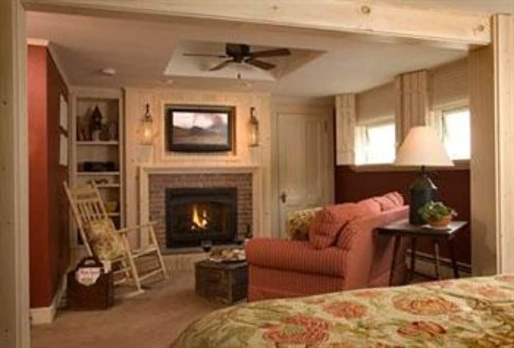 Deerhill Inn - photo 15