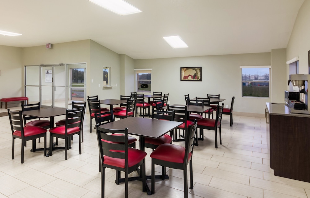 Red Roof Inn Temple - photo 5