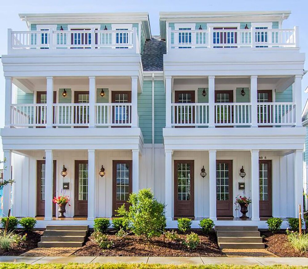 412 B The Chesapeake House — 4-Star Luxury Hotel in Virginia Beach, United States