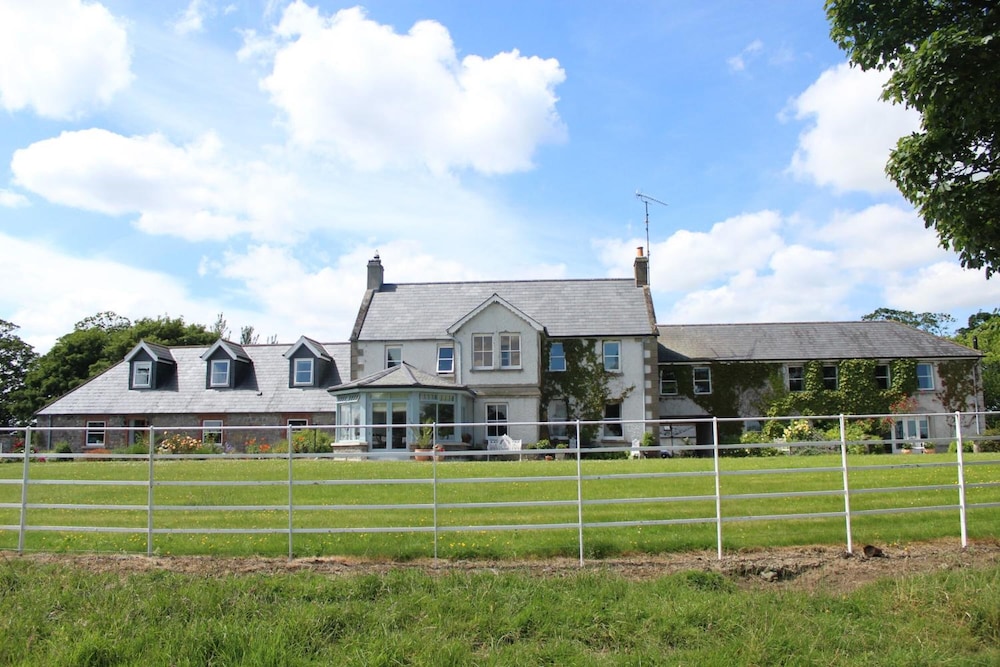 Boyne View House — 4-Star Luxury Hotel in Trim, Republic of Ireland