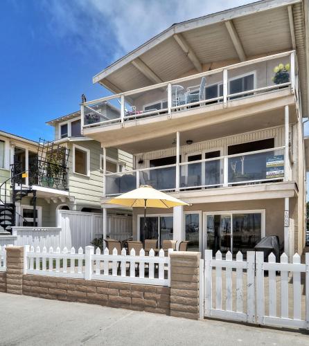 1005 E Balboa 2 — 4-Star Luxury Hotel in Newport Beach, United States