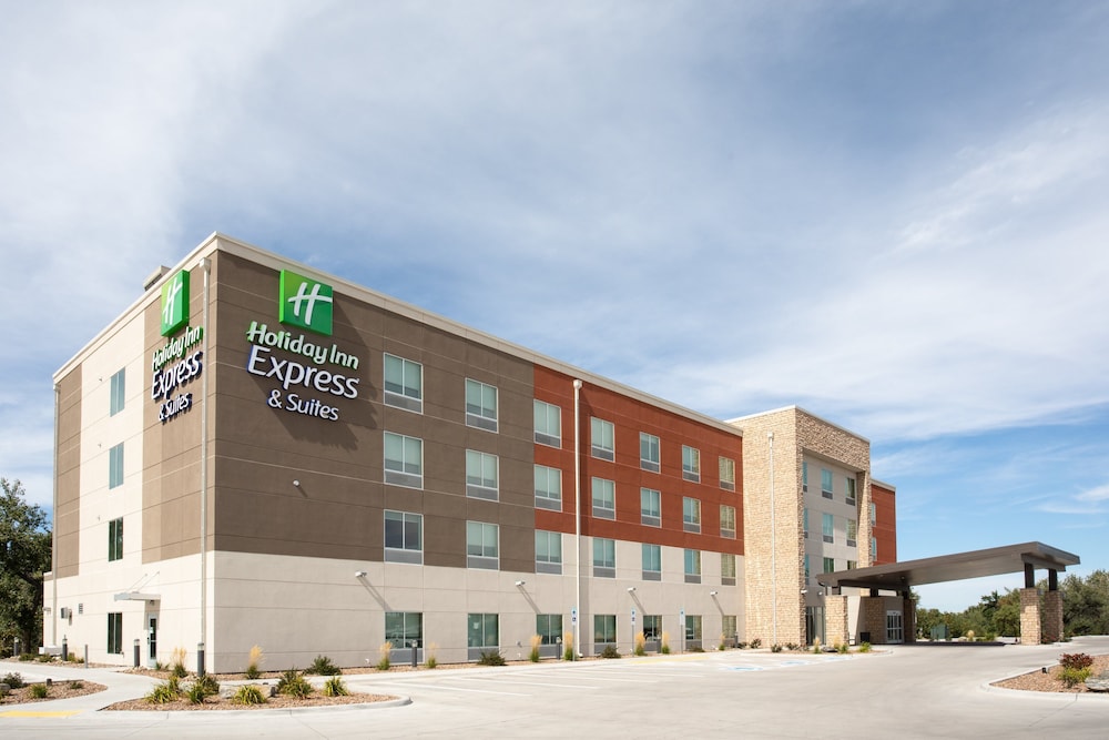 Holiday Inn Express & Suites Sterling by IHG - photo 34