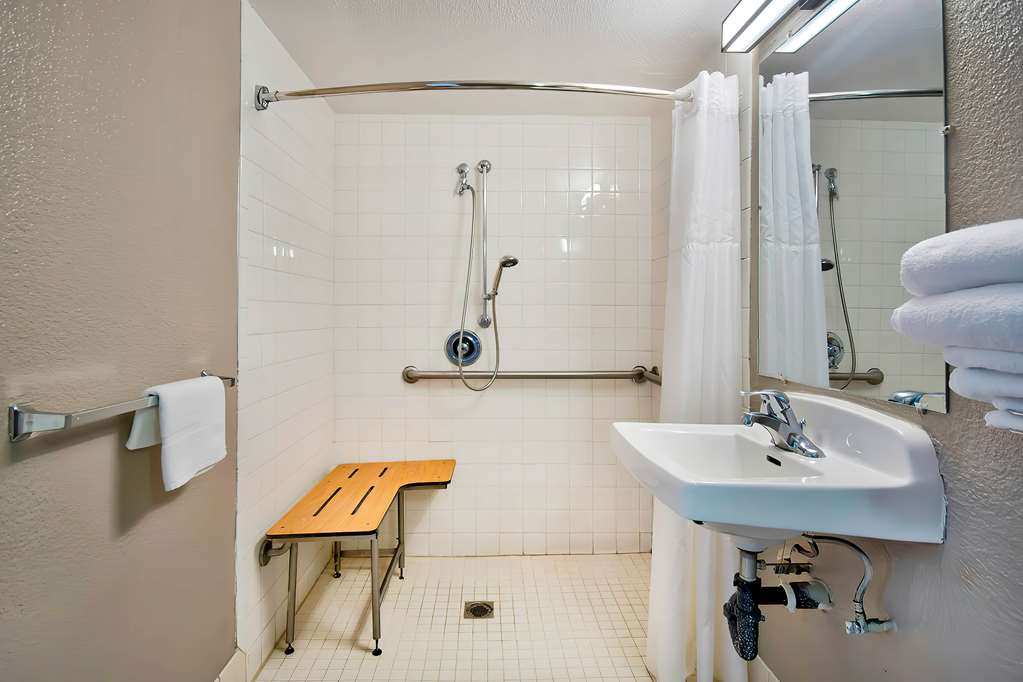 Motel 6 Vallejo CA Six Flags West - photo 20