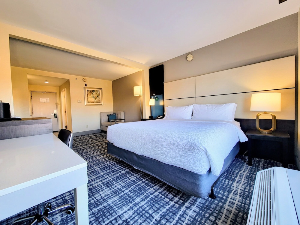 Holiday Inn Belcamp Aberdeen Area by IHG - photo 23