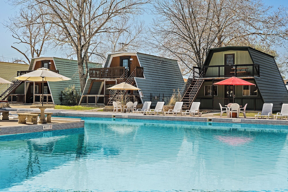 Heidelberg Lodges - last minute hotel in New Braunfels