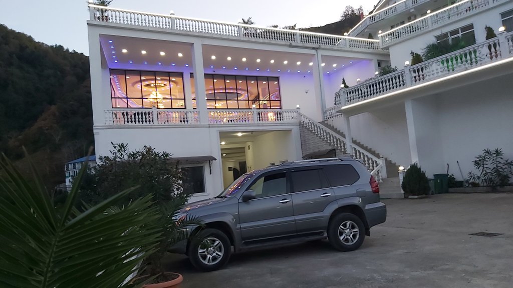 Hotel Zura