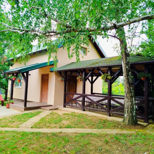 Vikendica Teslic in Sremska Mitrovica, Serbia