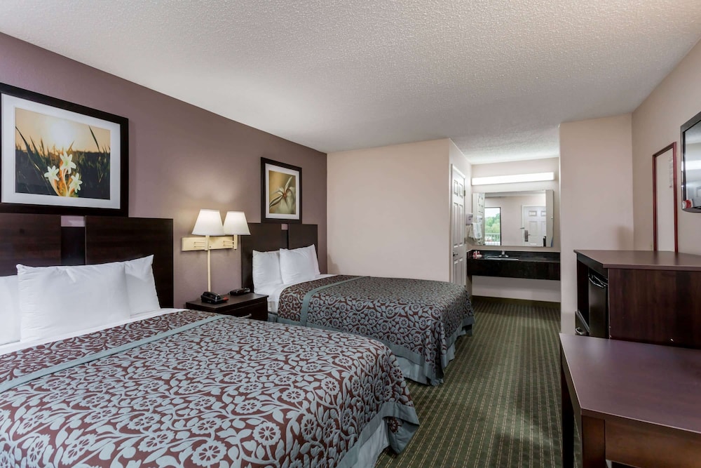 Days Inn by Wyndham Lugoff - photo 6