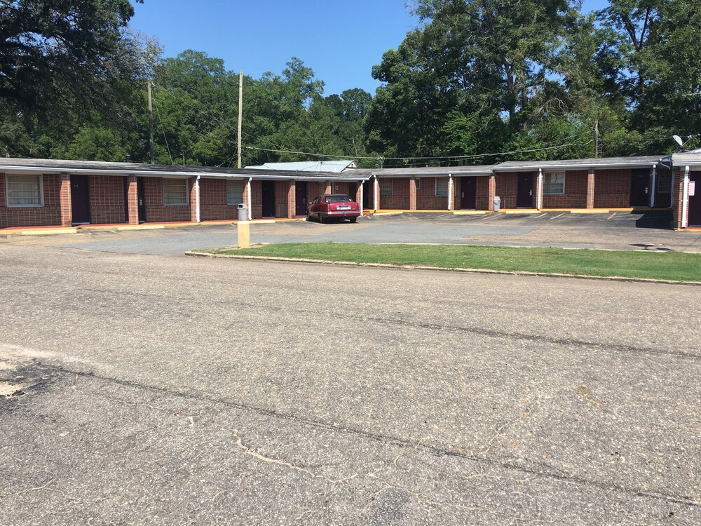Best Value Inn Motel Sandusky - photo 77