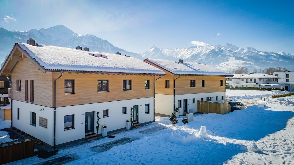 Mountain Nests Chalets Apartments — 4-Star Luxury Hotel in Zell Am See, Austria