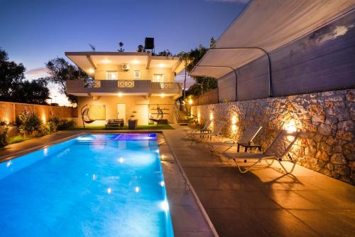 Casa Regno — 4-Star Luxury Hotel in Agia, Greece