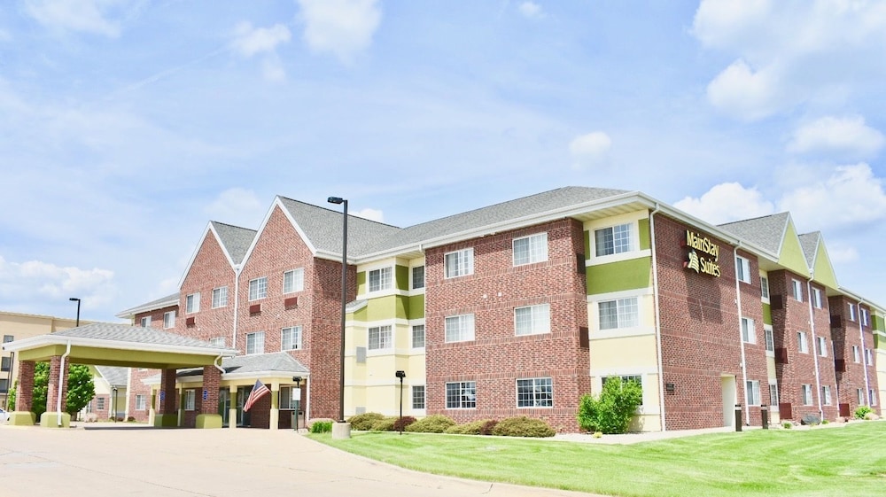 MainStay Suites Cedar Rapids North Marion - photo 63