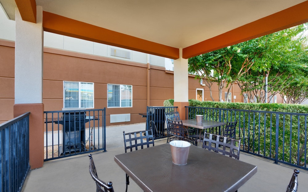 Candlewood Suites Dallas Plano East Richardson by IHG - photo 16