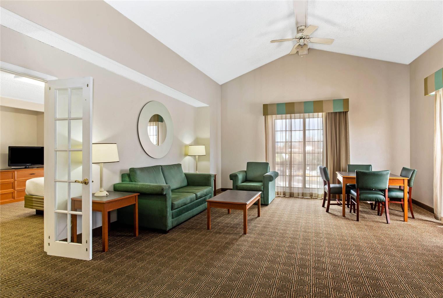 La Quinta Inn by Wyndham Denver Northglenn - photo 43