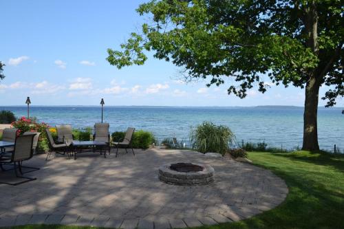 Be Dazzled Grand Traverse Bay Traverse City — Cedar City — photo 2