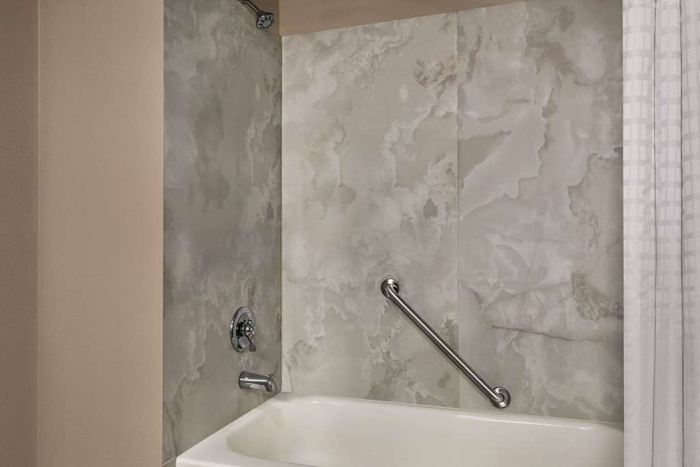 Days Inn by Wyndham Memphis at Graceland - photo 17