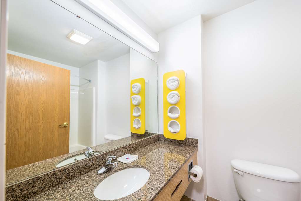 Motel 6 Decatur TX - photo 21