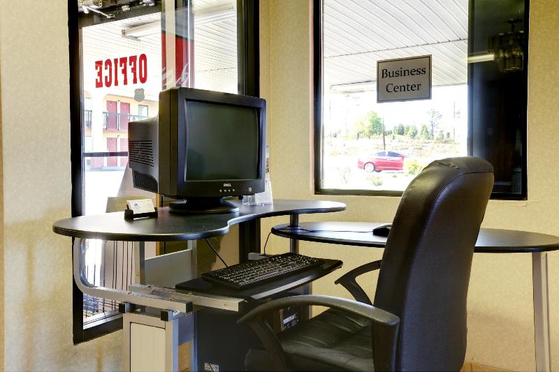 Americas Best Value Inn & Suites Macon at Eisenhower Pkwy - photo 29