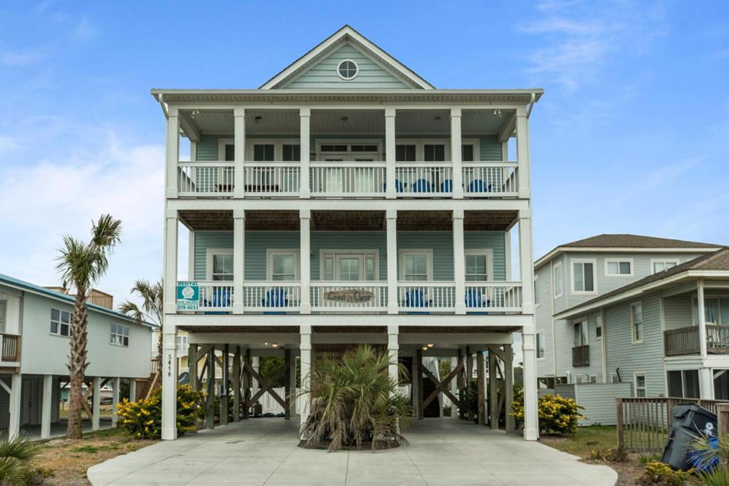 Coast is Clear by Oak Island Accommodations - featured photo