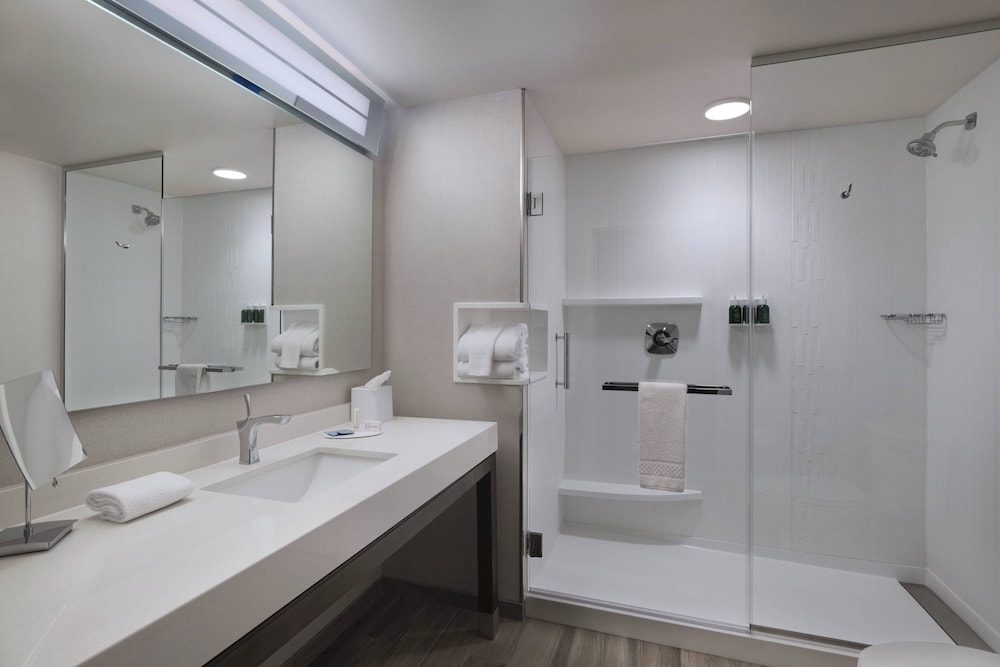 Courtyard by Marriott St. Louis Brentwood - photo 12