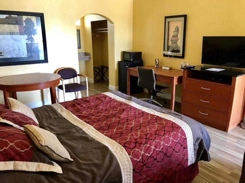 Town & Country Motel - carbon neutral hotel in Livingston