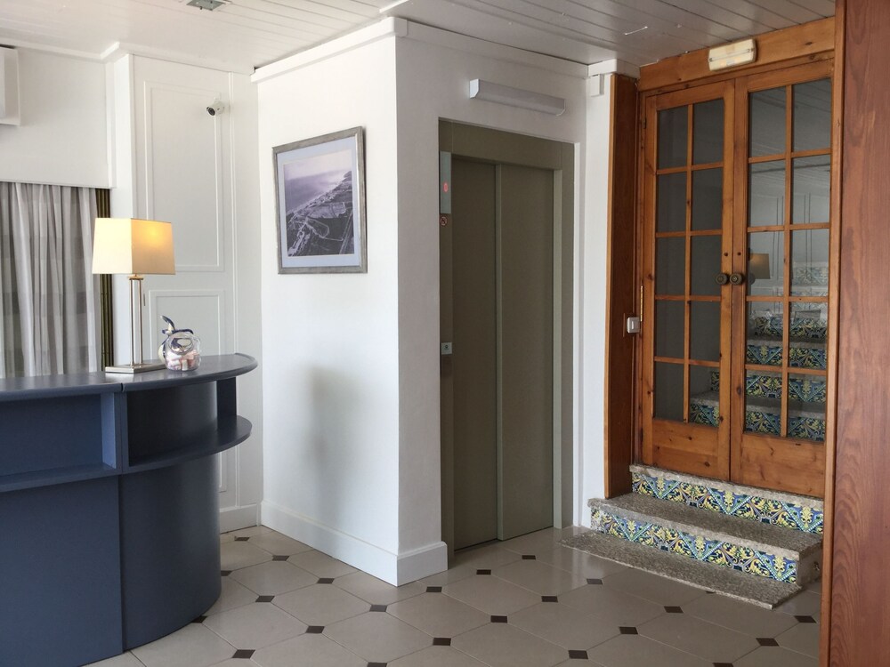 Hotel Yola — Torredembarra — photo 4