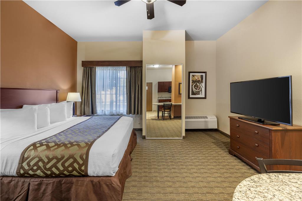Best Western North Edge Inn - photo 11