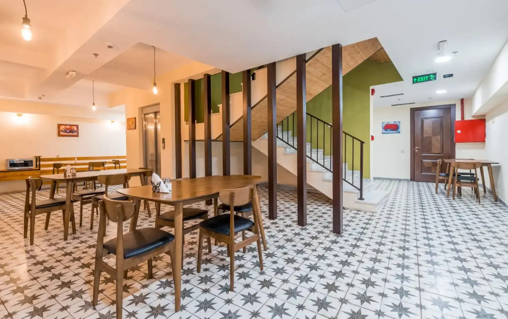 Green Inn Hotel