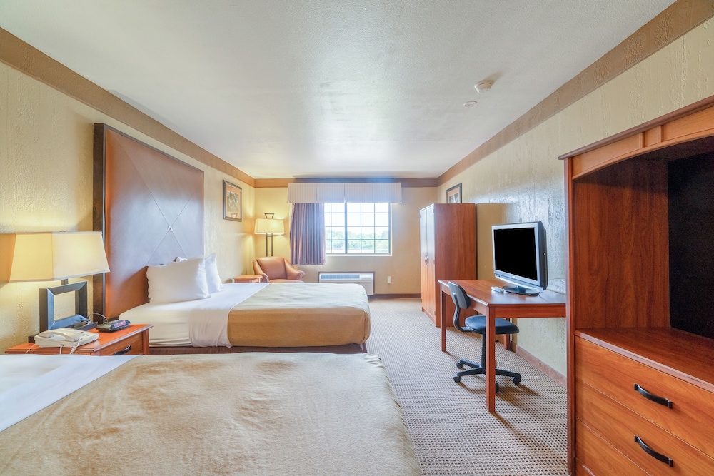 Texan Inn By Oyo Beeville Us 181 - photo 28