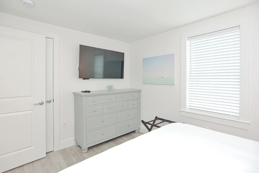 Harbourtown Suites - photo 20
