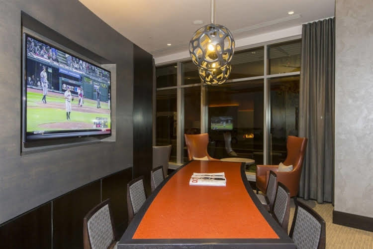 Global Luxury Suites At - photo 15