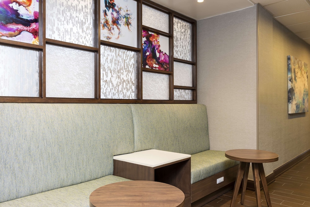 Hampton Inn & Suites Fort Myers Colonial Blvd - photo 4