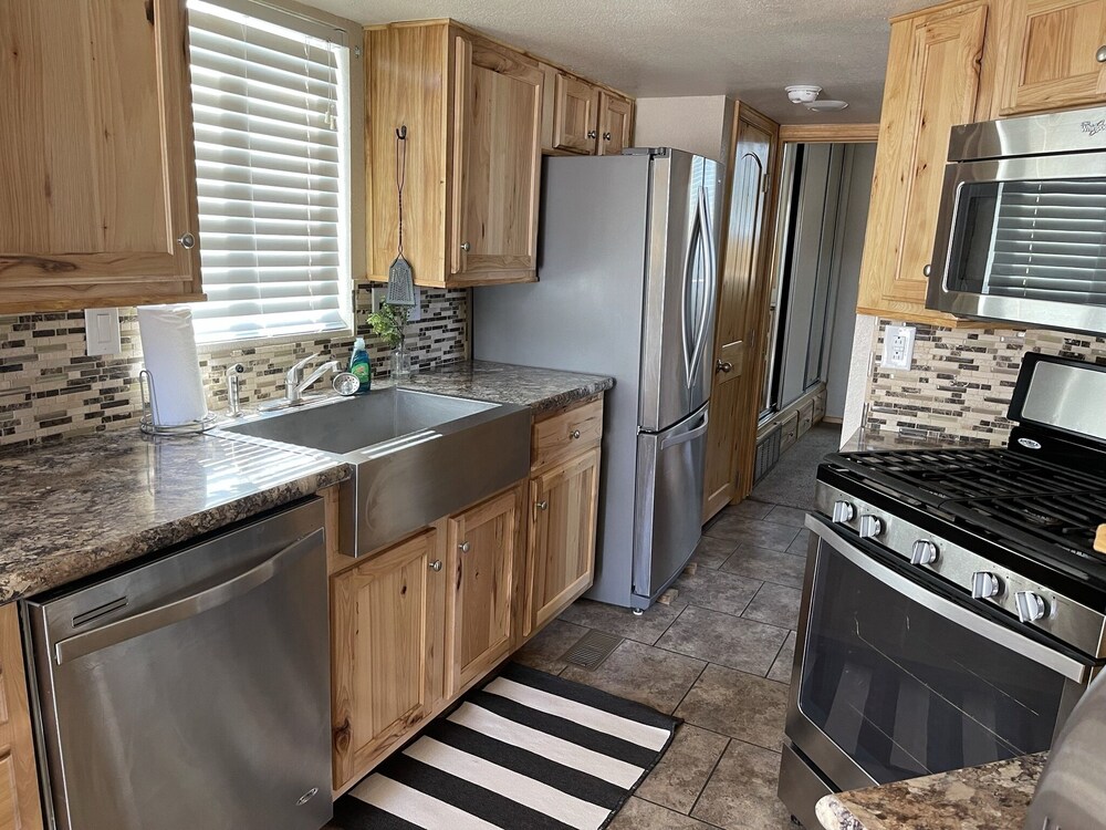 Trail and Hitch Tiny Home Hotel and RV - photo 61