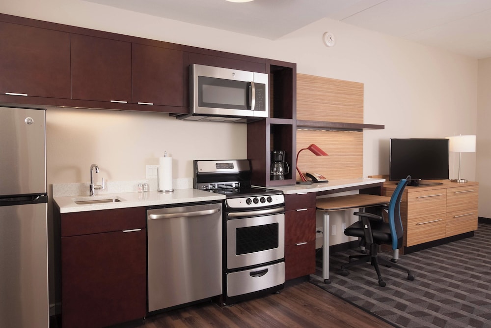 TownePlace Suites Charleston Airport Convention Center - photo 12