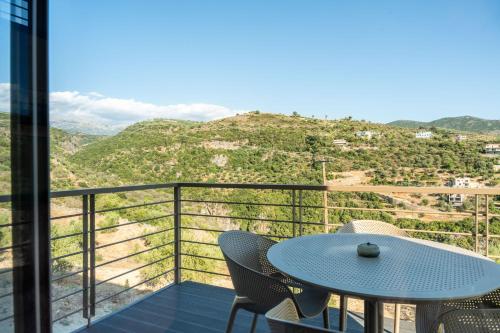 Nodeas Villa — 4-Star Luxury Hotel in Kalamata, Greece