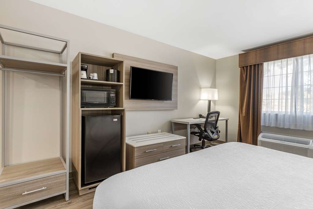 Best Western Plus Vineyard Inn - photo 36