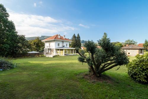 La Cardenosa De Cantabria - carbon neutral hotel in Unknown City